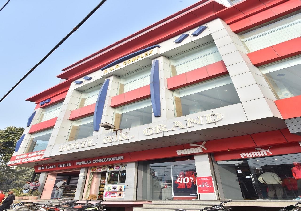 Hotel Rk Grand Varanasi Exterior foto